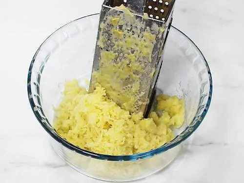 grating boiled potatoes