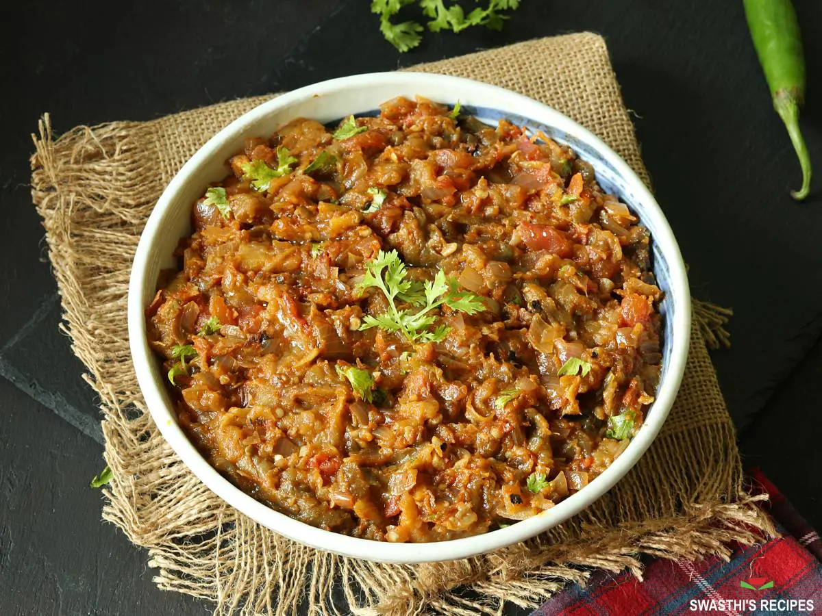 baingan bharta ready to serve in a bowl