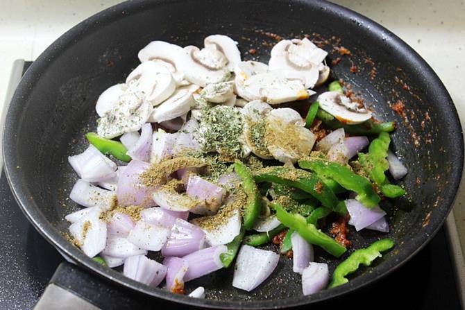 Kadai Mushroom Recipe   Swasthi s Recipes - 63