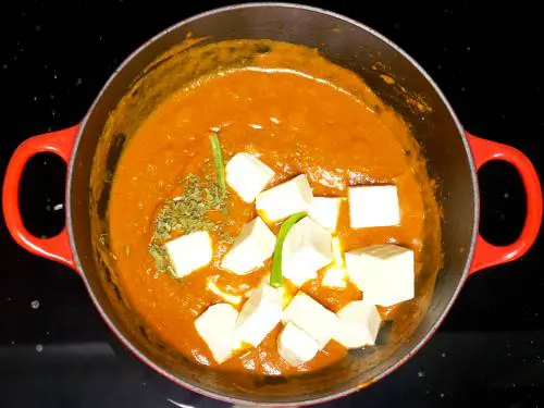 add kasuri methi paneer chilies