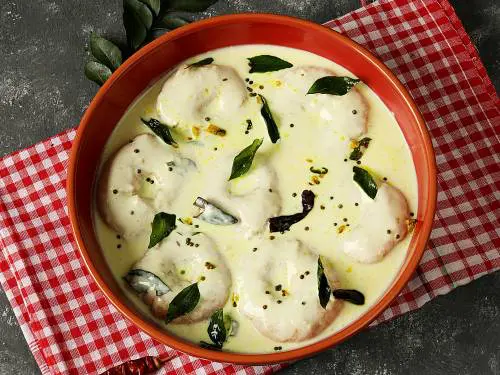 perugu garelu in a bowl ready to serve