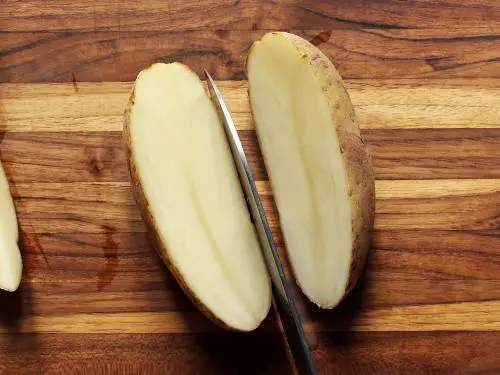 cut potatoes length wise