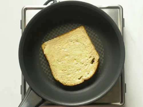 toasting bread to make croutons