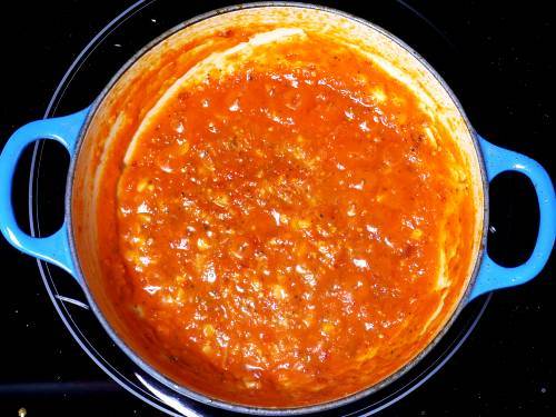 cooling pizza sauce