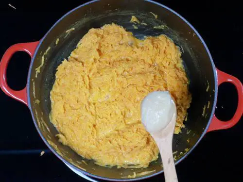 add ghee to the halwa