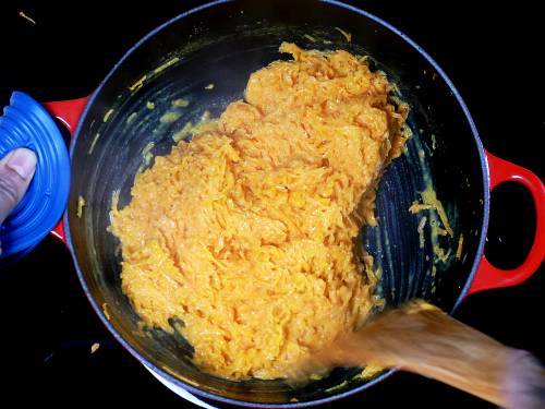 Carrot Halwa Recipe   Gajar ka Halwa   Swasthi s Recipes - 94