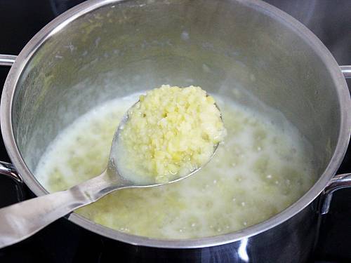 cooking lentils in pot