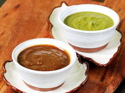 make sweet hot and tangy chutneys for dahi vada