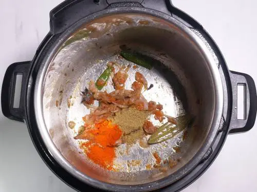 addition of spice powders