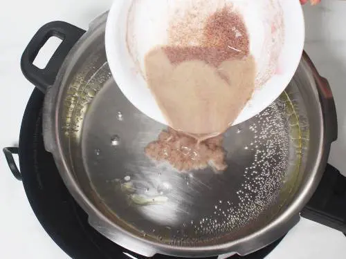pour ragi mixture to hot water