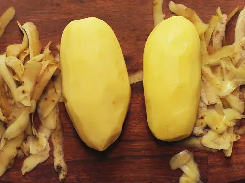 peel potatoes