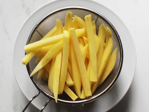 French Fries Recipe   Crispy Finger Chips   Swasthi s Recipes - 41