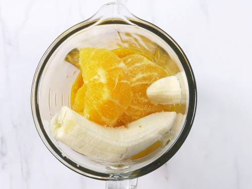 Mango Smoothie Recipe   Swasthi s Recipes - 47
