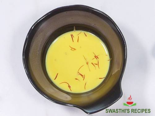 Shrikhand Recipe  Flavored Yogurt    Swasthi s Recipes - 11