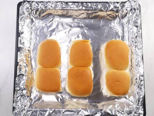 toasting dinner rolls