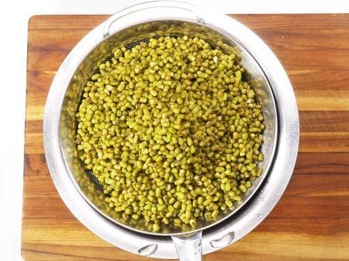 Pesarattu recipe  Crispy   thin    Swasthi s Recipes - 95