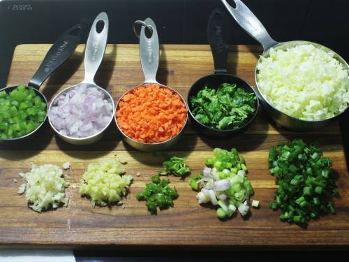 chopped vegetables for manchow soup