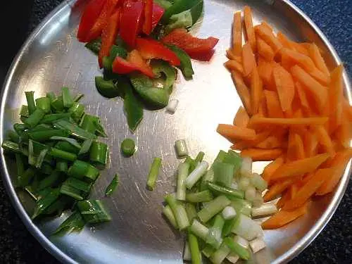 chopped vegetables for paneer fried rice