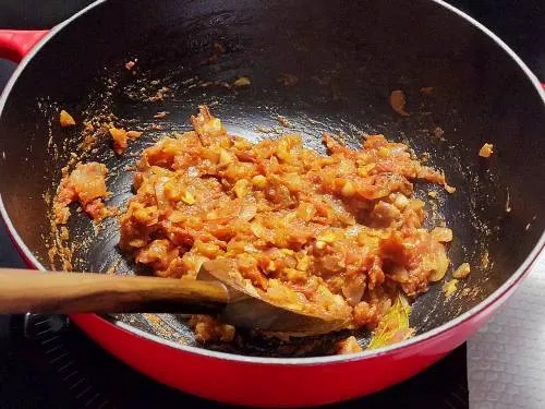 onion tomato masala