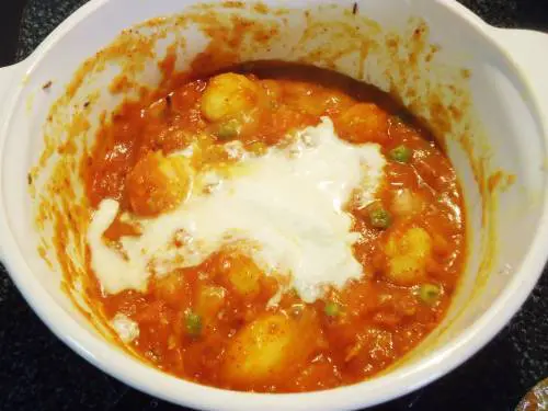 potatoes with yogurt in a pot