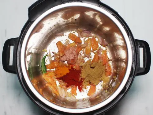 spice powders to make kadala curry
