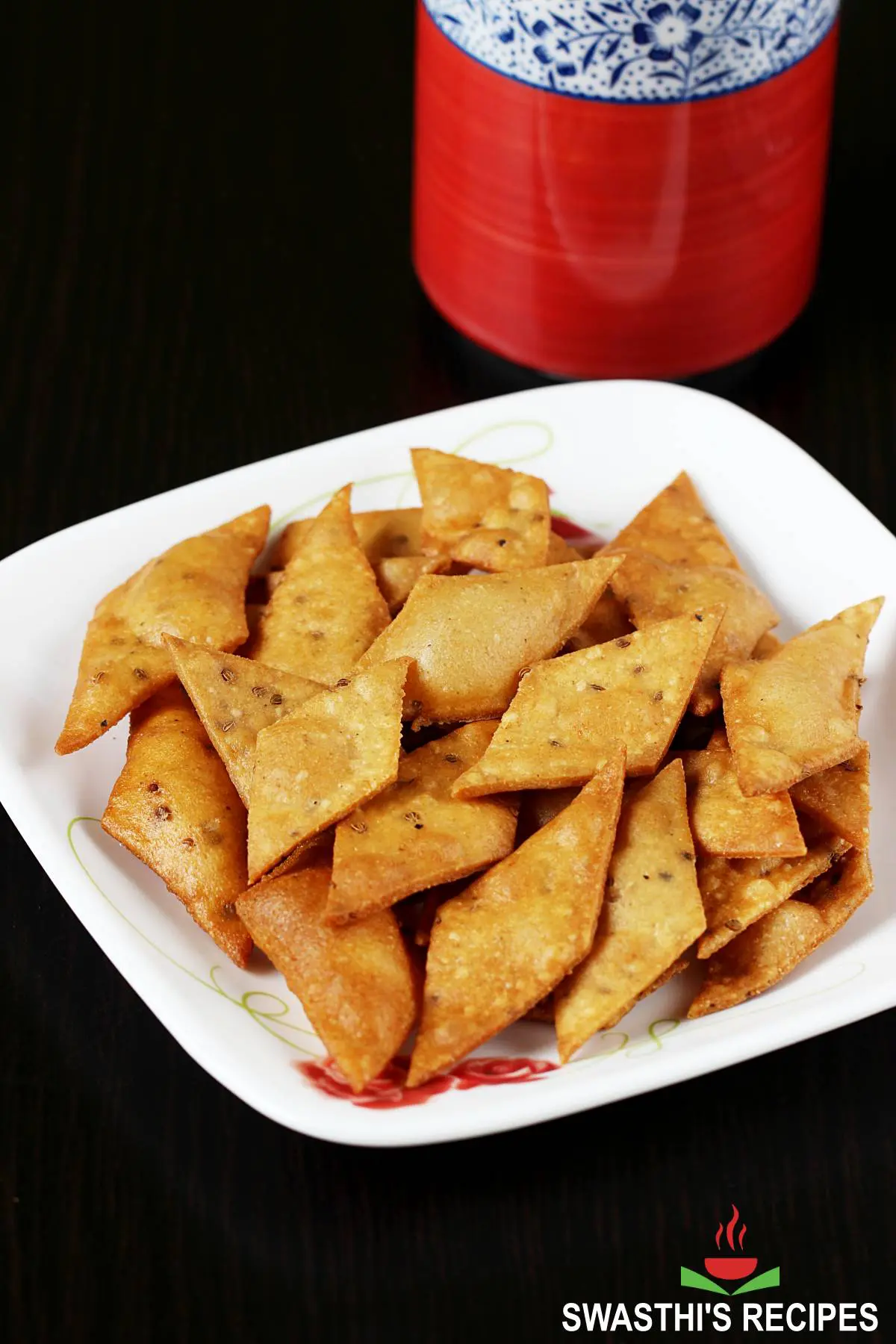 Namak para made with wheat flour