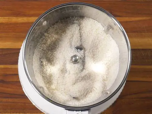 powdered rice in a grinder to make firni