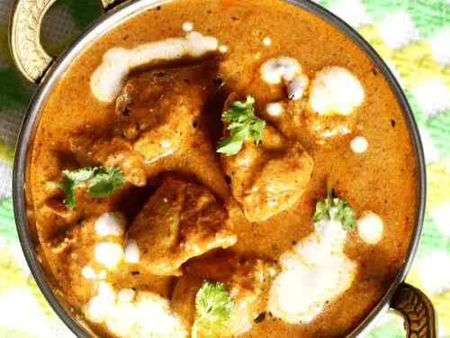 Butter chicken aka Indian chicken makhani served in a kadai