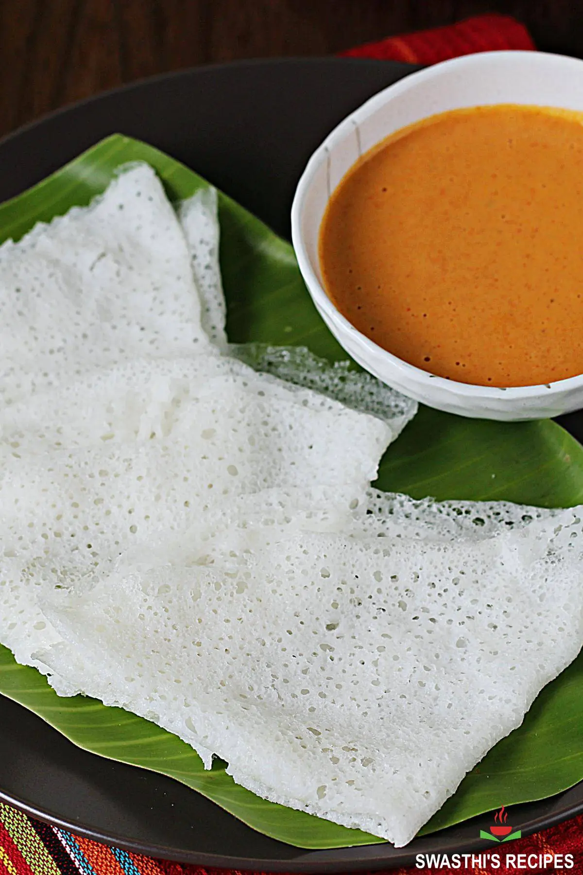 Neer dosa served with chutney