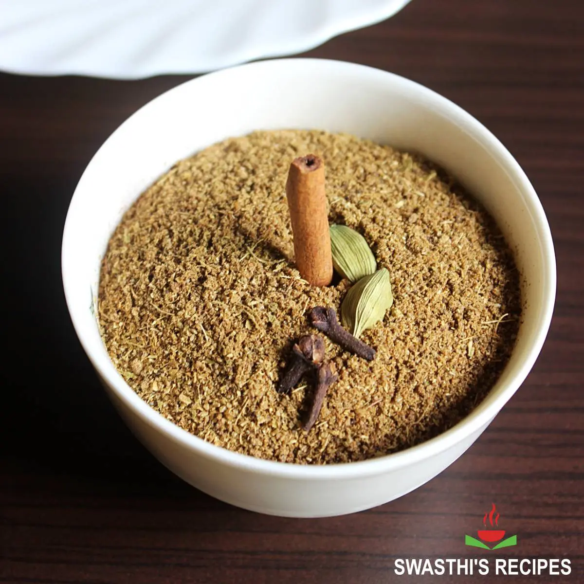 Garam masala recipe made with aromatic spices like cumin, cloves and many others