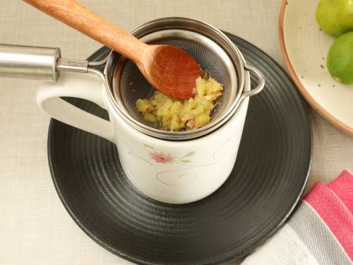 Ginger Tea Recipe   Swasthi s Recipes - 23