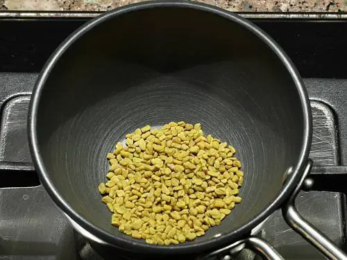 roast methi seeds