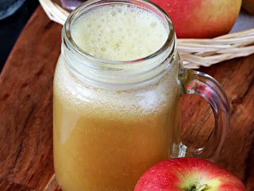 apple juice in a mason jar