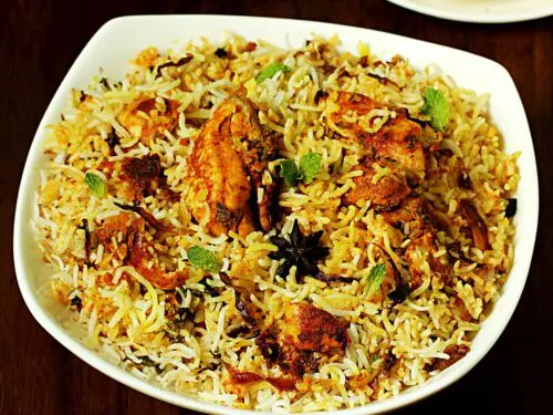 Hyderabadi biryani with chicken