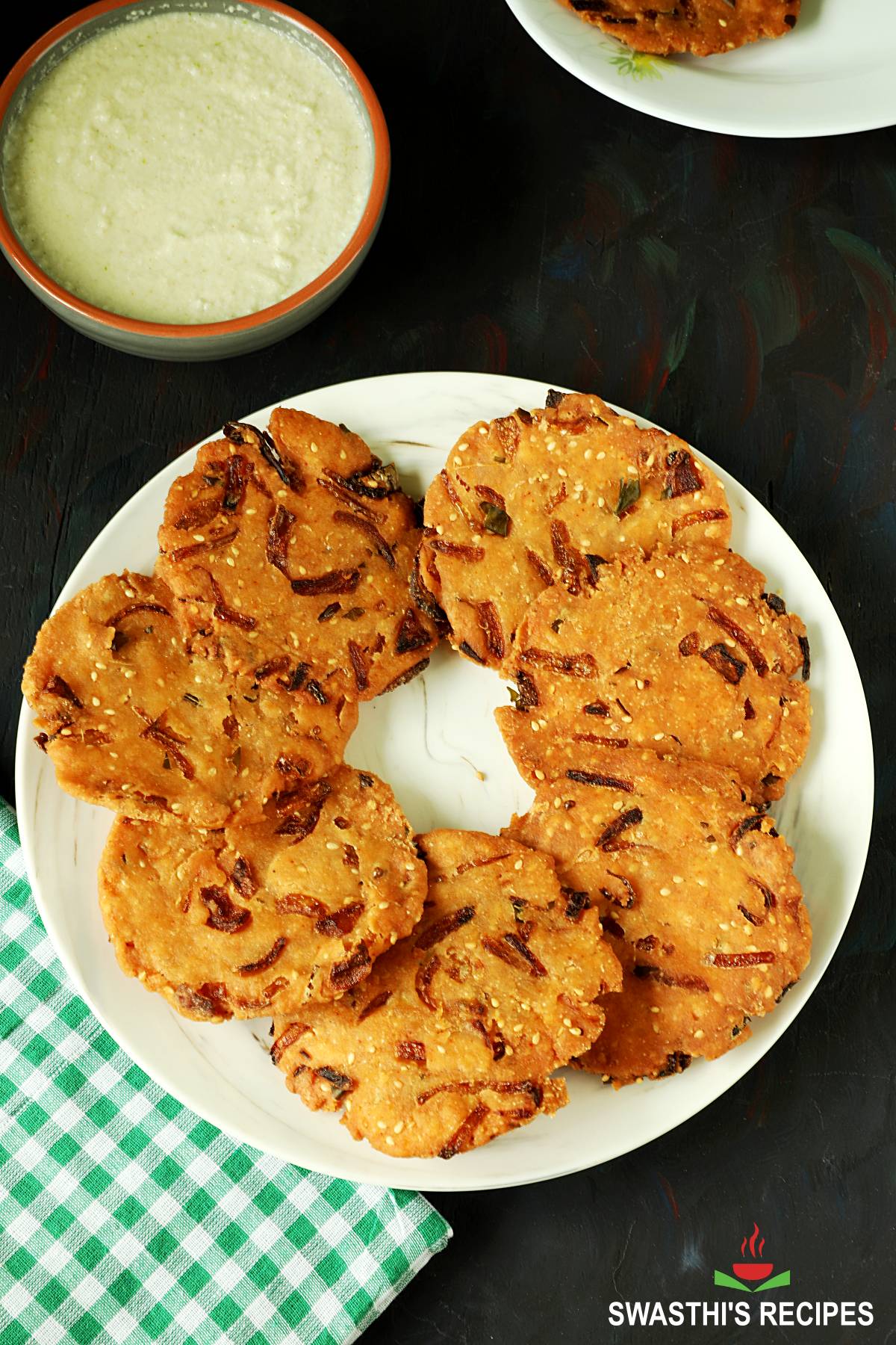 Maddur vada served in a white plate