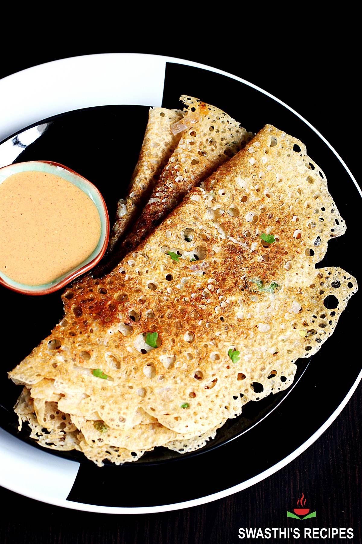 Oats dosa recipe made with ground oats