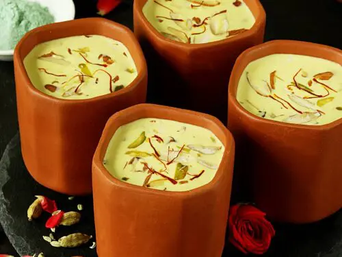 Thandai served in chilled cups