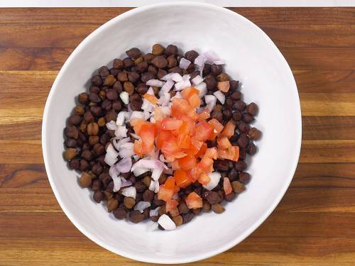 Chana Chaat Recipe   Swasthi s Recipes - 47