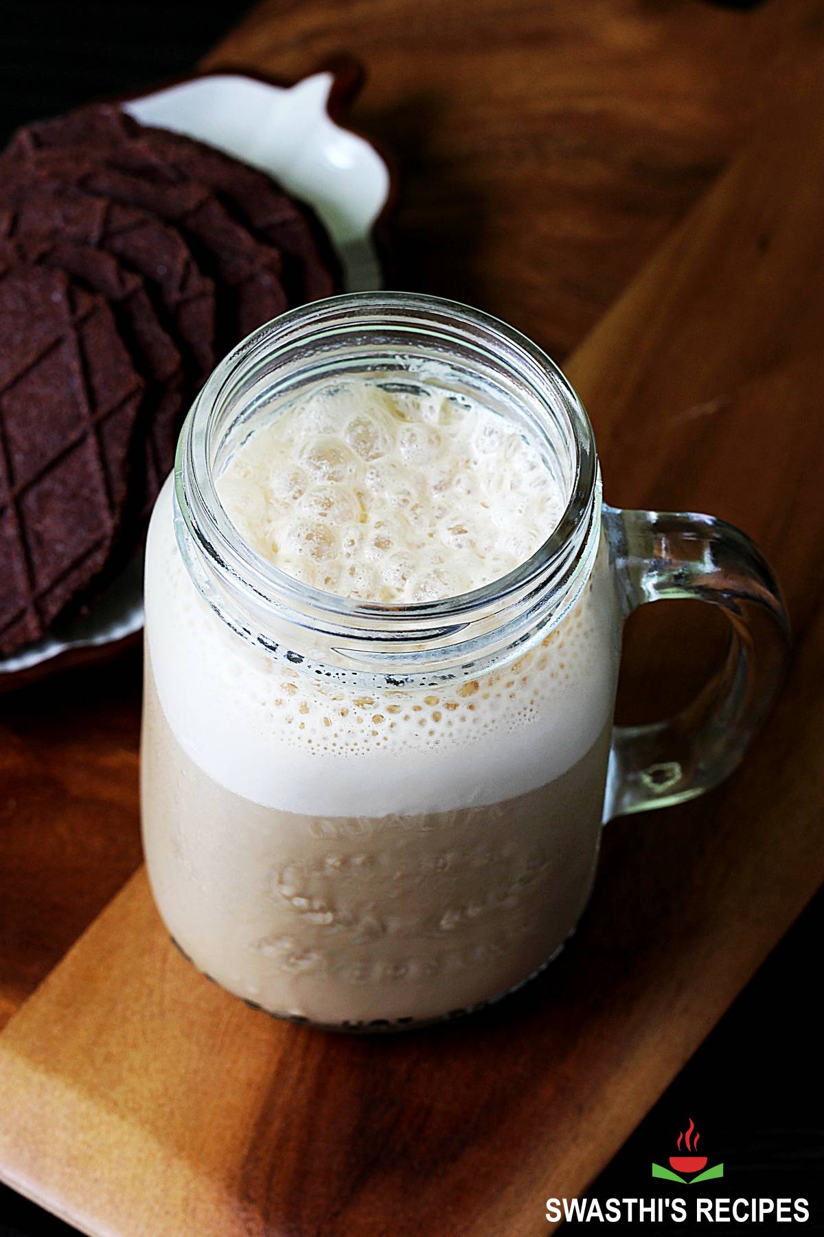 cold coffee served in a mason jar