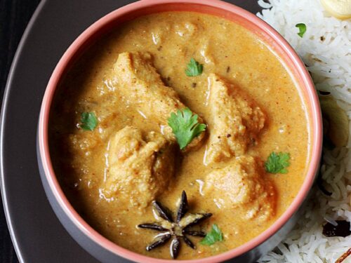 chicken kurma made in South Indian Style
