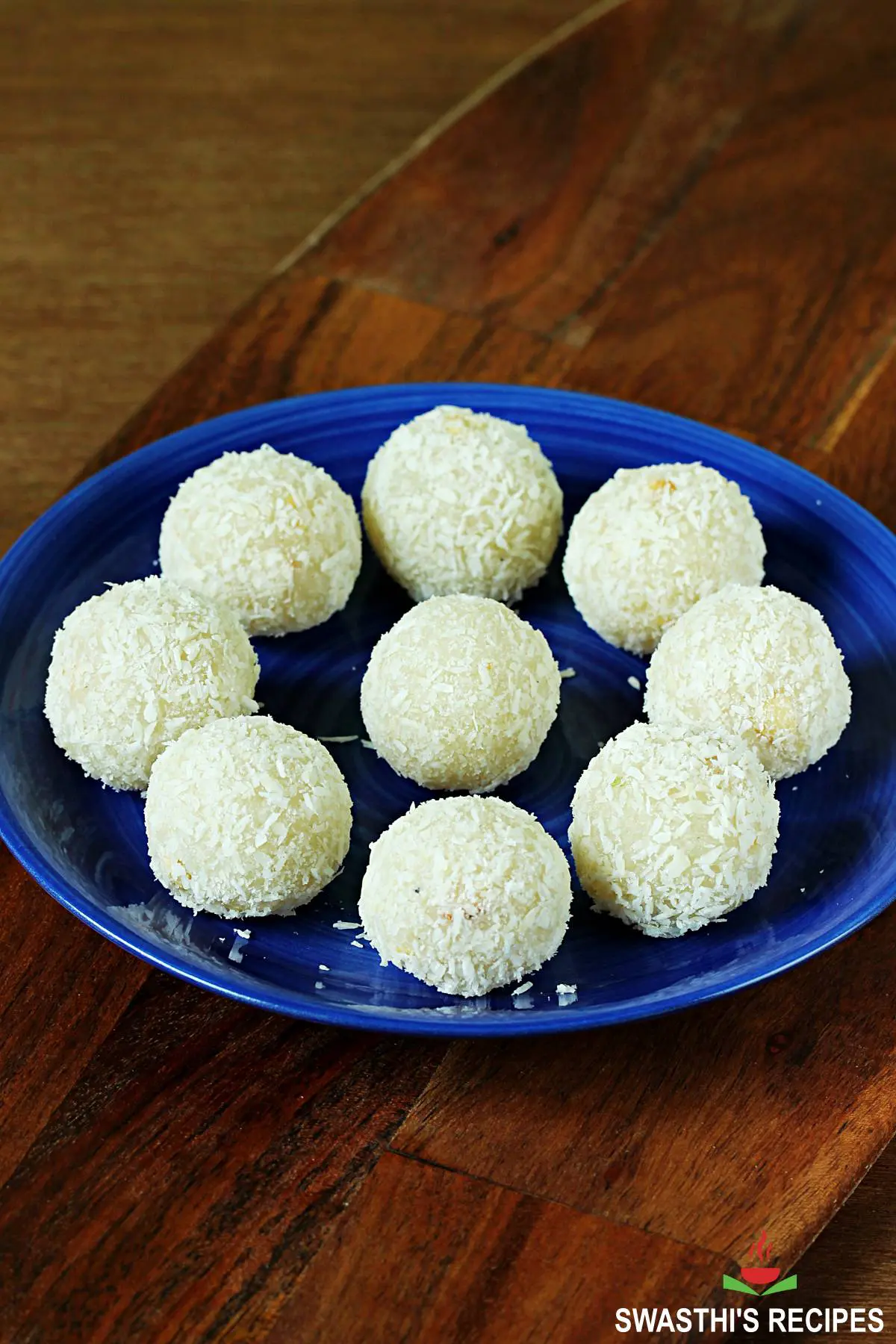 coconut ladoo made with coconut and sugar