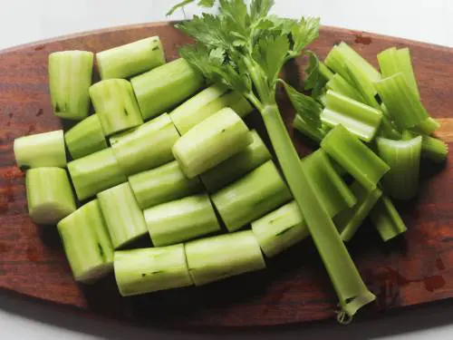 celery cucumber for juicing