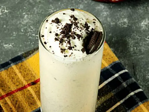 oreo milkshake made with vanilla ice cream