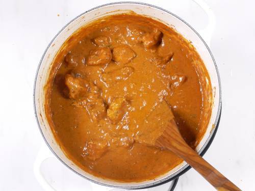 perfectly cooked chicken tikka masala