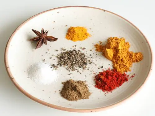 ground spices and curry powder