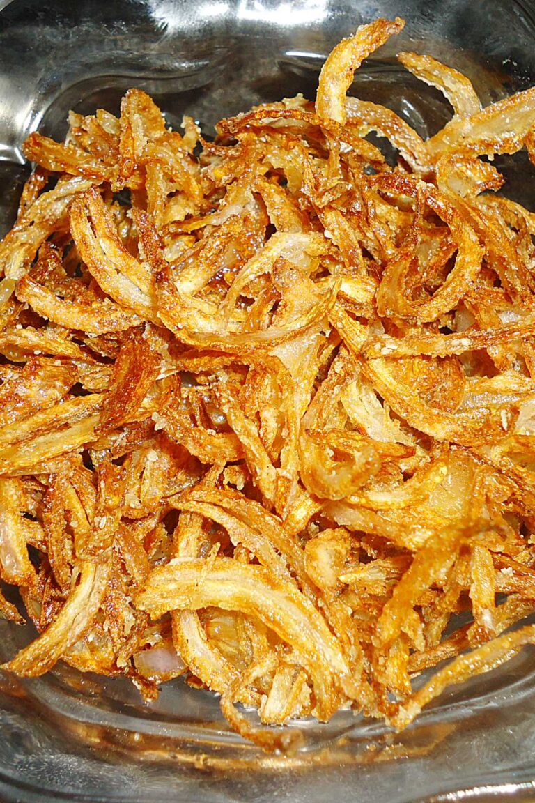 Fried Onions Recipe (Crispy Onions /Birista)