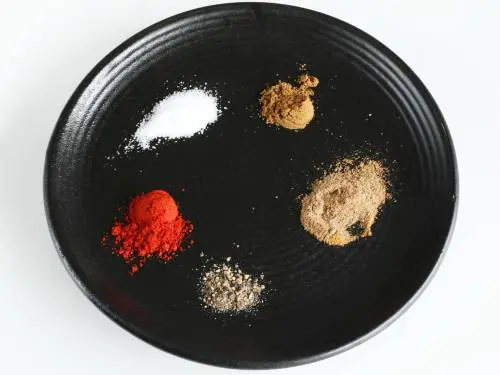 spices to make onion salad