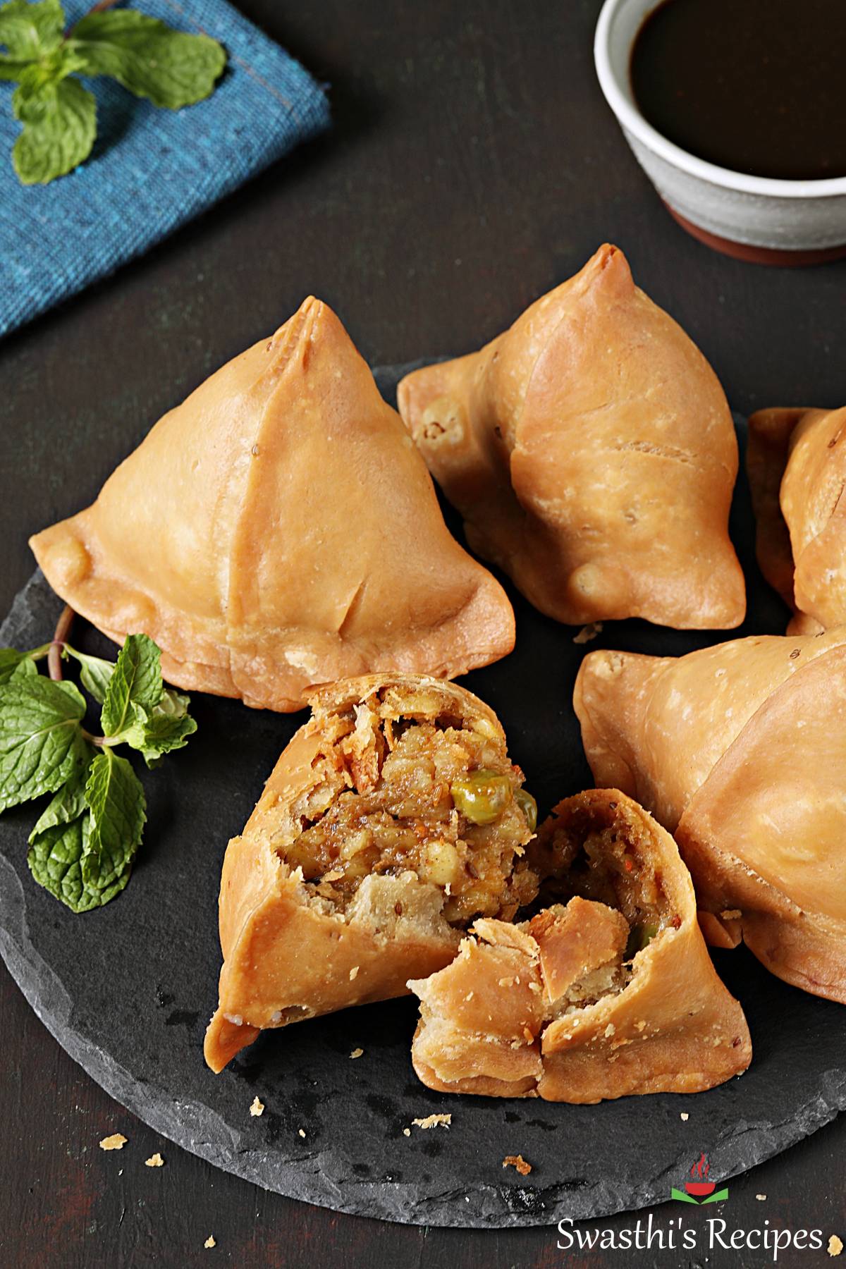 flaky samosa - khasta samosay