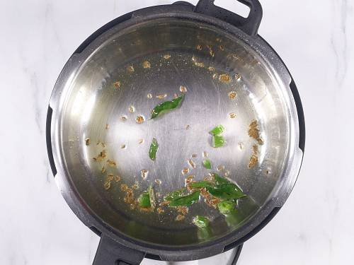tempering spices