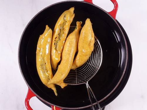 Mirchi Bajji Recipe   Mirapakaya Bajji   Swasthi s Recipes - 48